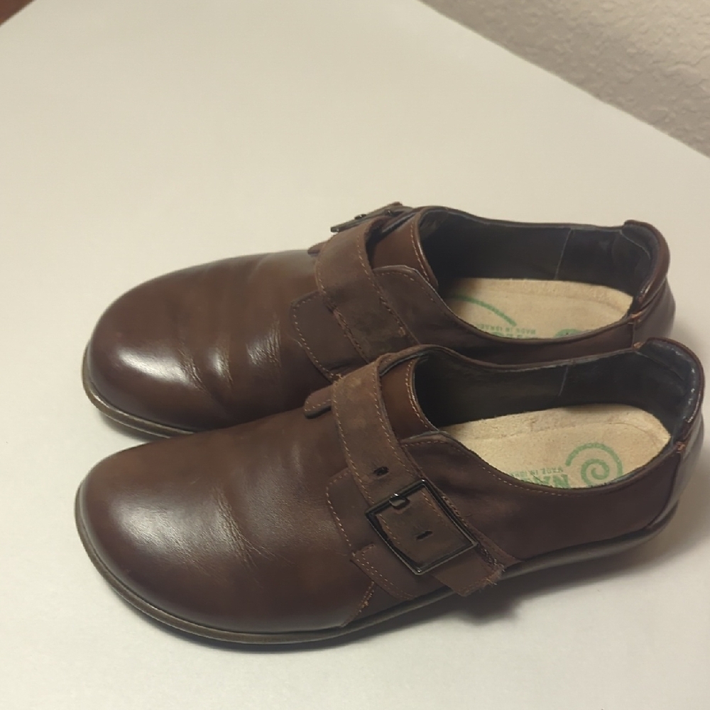 Naot Womens Size 37